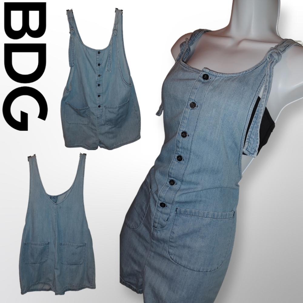 BDG Jean Overall Shorts, Size Medium, Blue